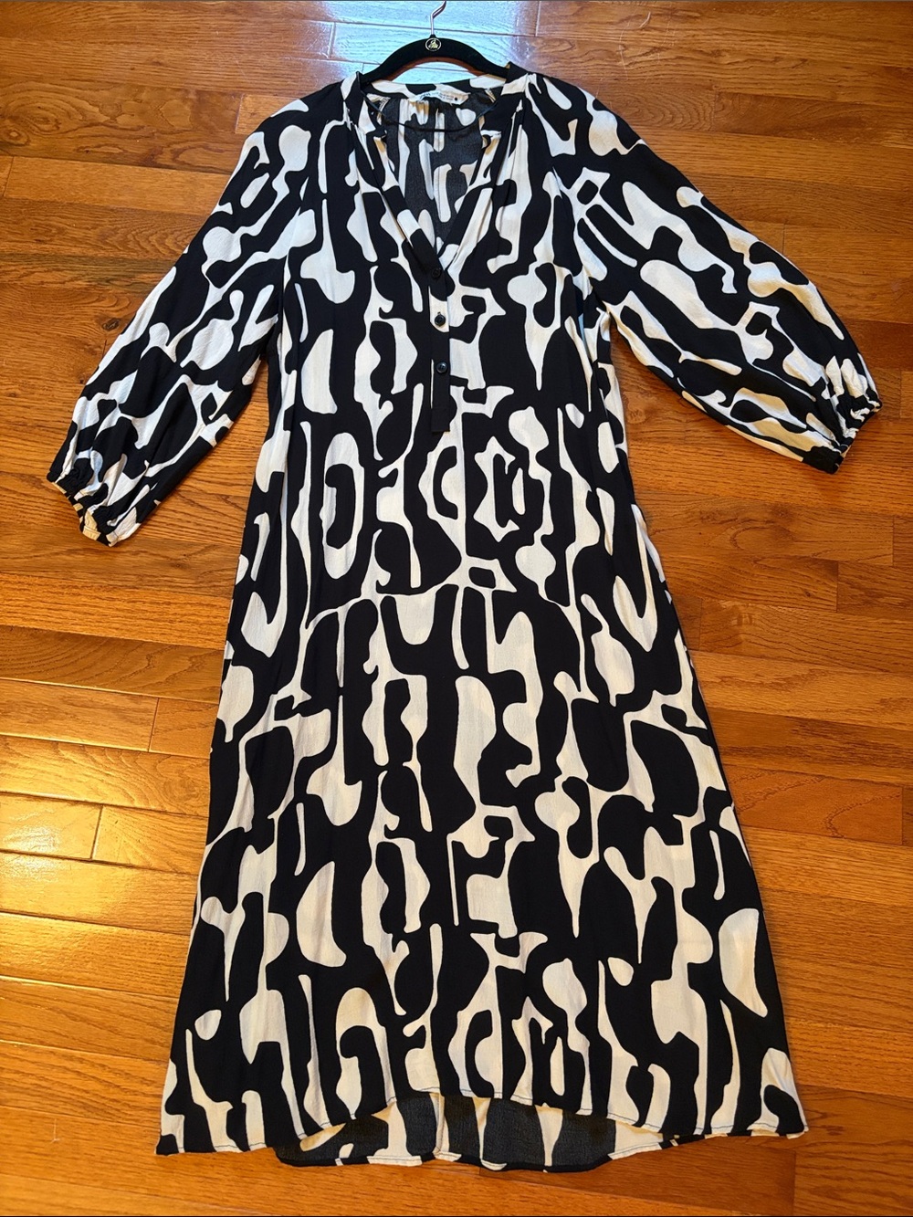 Zara Black & White Abstract Midi Dress